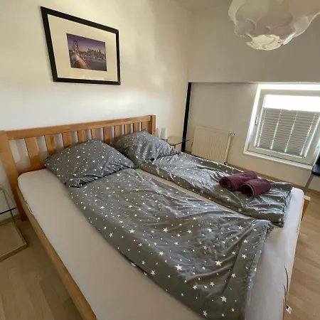 Schoene Einfache Zentrale Ferienwohnung Ueber Den Daechern Der Stadt Bremerhaven Exterior photo
