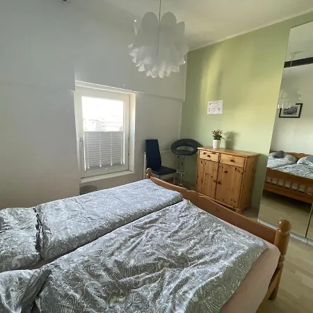 Schoene Einfache Zentrale Ferienwohnung Ueber Den Daechern Der Stadt Bremerhaven Exterior photo