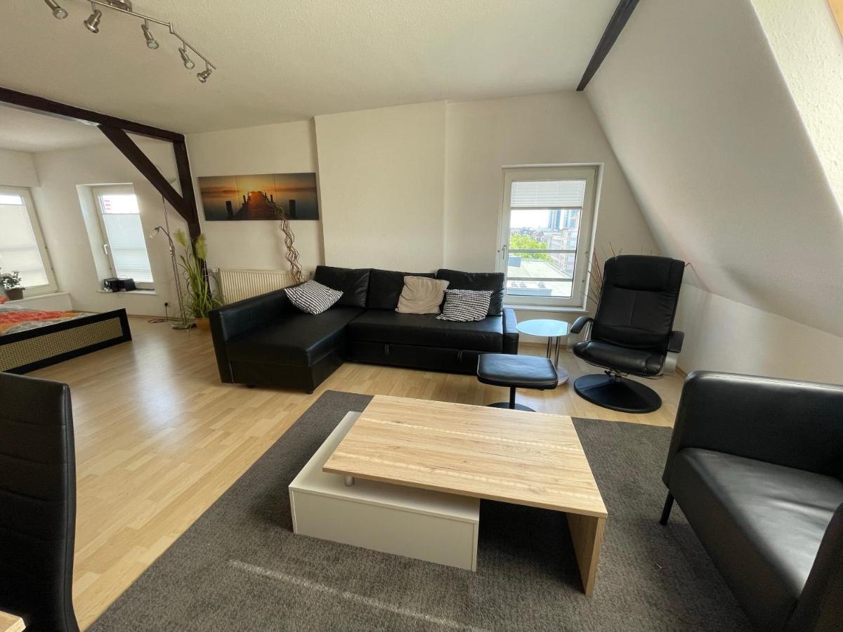 Apartment Schoene Einfache Zentrale Ueber Den Daechern Der Stadt